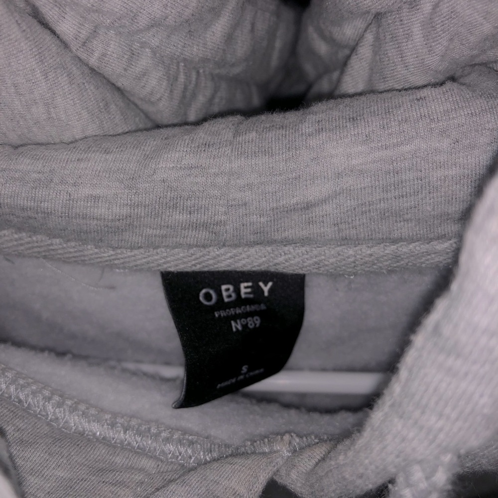 Obey sweatshirt